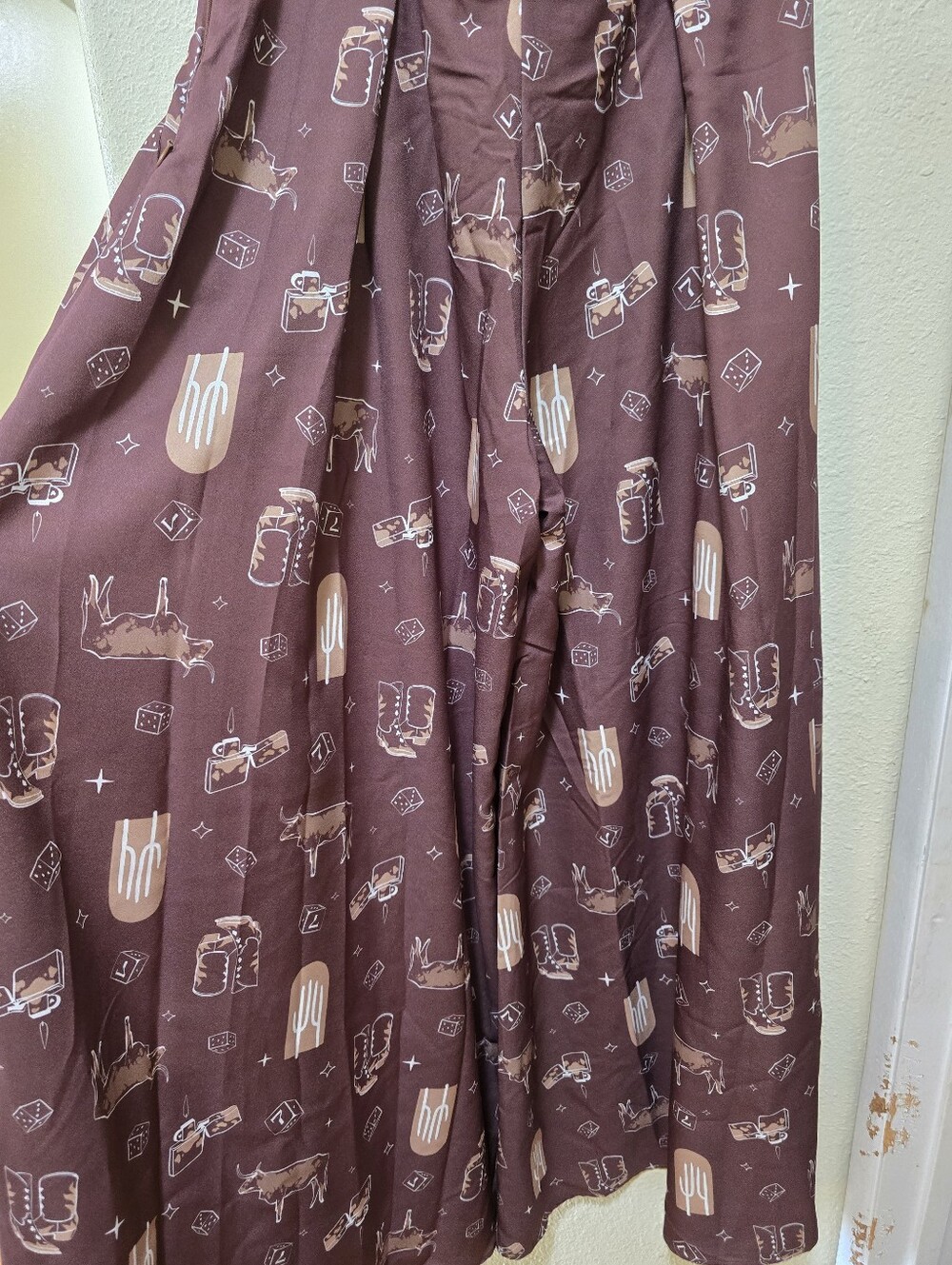 Women's Brown Printed Flowy Western Print Pants - Picture 3 of 4